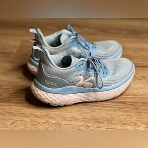Women’s Gravity Defyer XLR8 Powder Blue Orthotic Running Sneaker Size 7.5